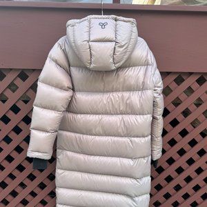 Aritizia The Super Puff™ Long (light purple/pink color)